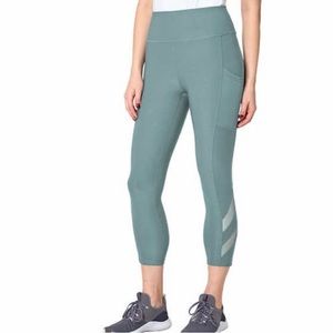 New Mondetta high waist Capri